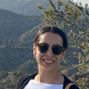 Meet your Posher, Ana cristina